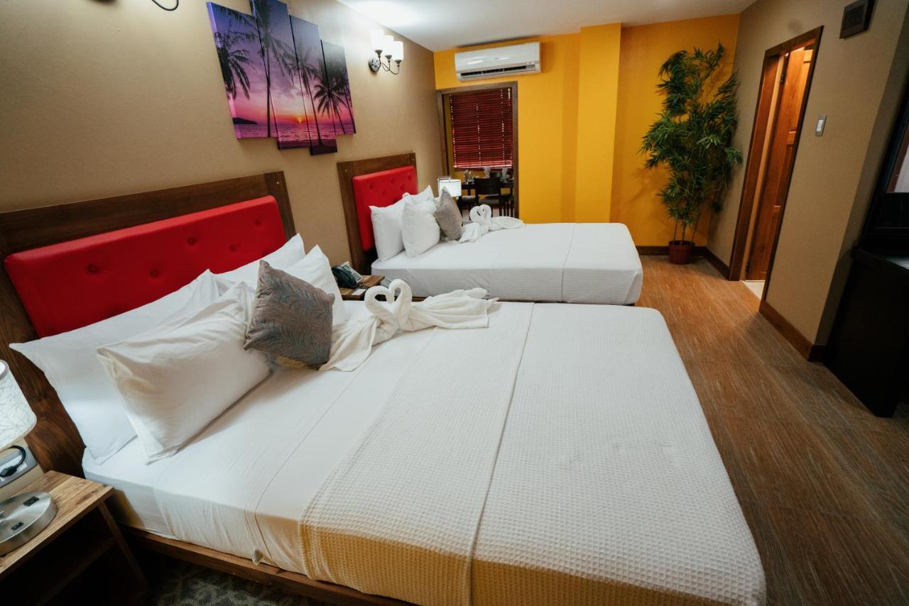 Runway Hotel Piarco 외부 사진